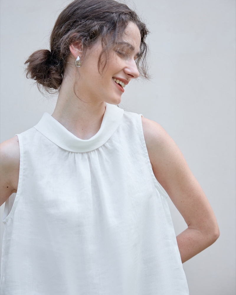 Sleeveless Linen Top with Ruffled Neckline Suitpure