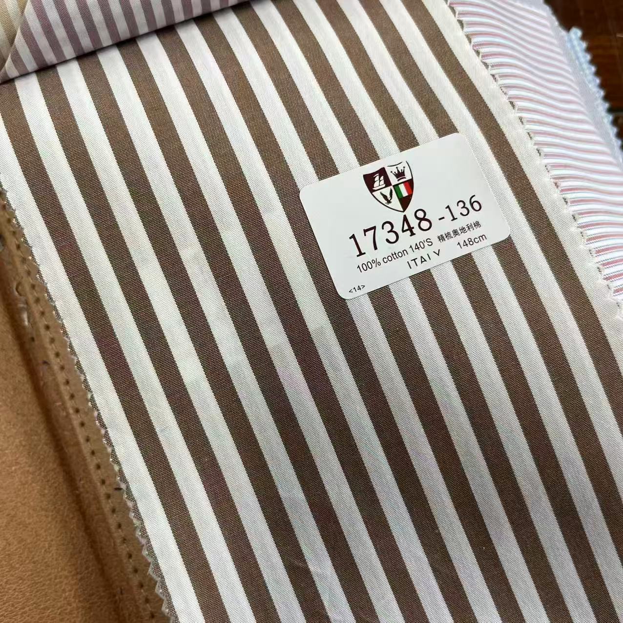 Fabric sample：images are for reference only