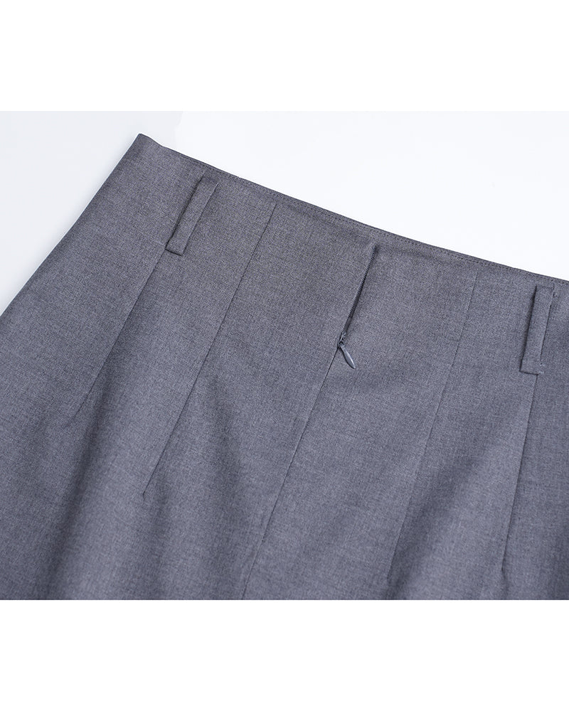 Mid-length front and back slit skirt with waist support